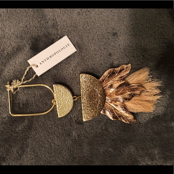 Anthropologie Accessories - Anthropologie Gold Lead Keychain